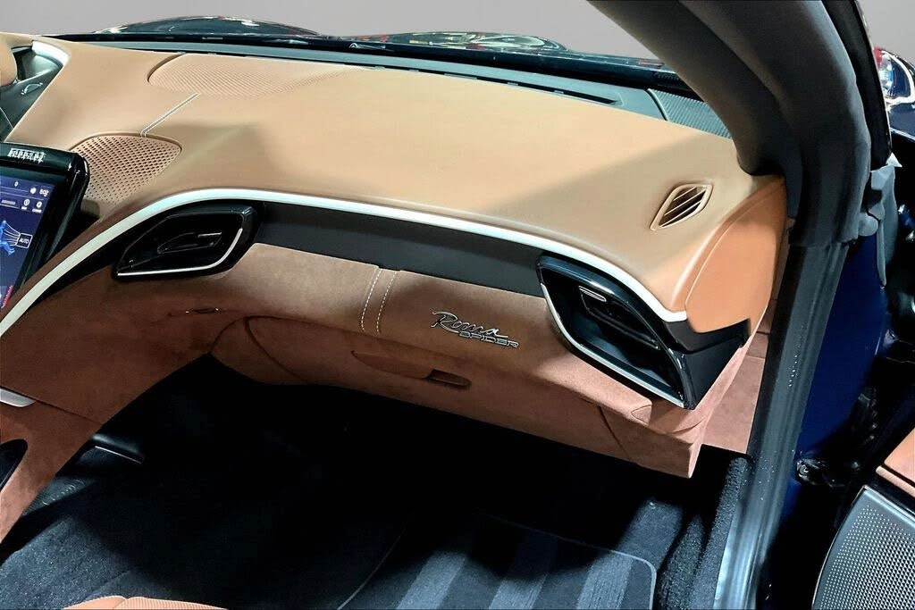 2024 Ferrari Roma Spider - Image 23 of 31