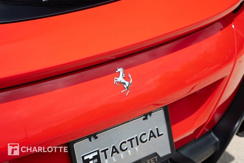 2024 Ferrari Roma Spider - Image 17 of 31
