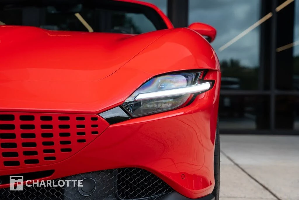 2024 Ferrari Roma Spider - Image 7 of 31
