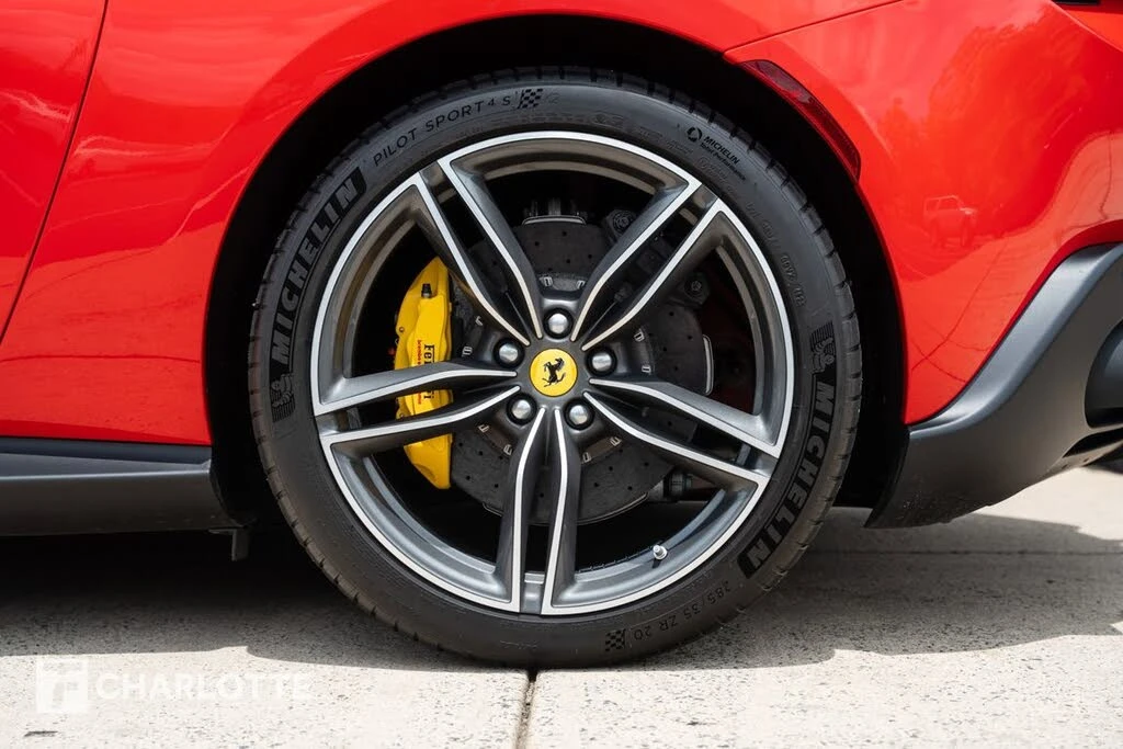 2024 Ferrari Roma Spider - Image 11 of 31