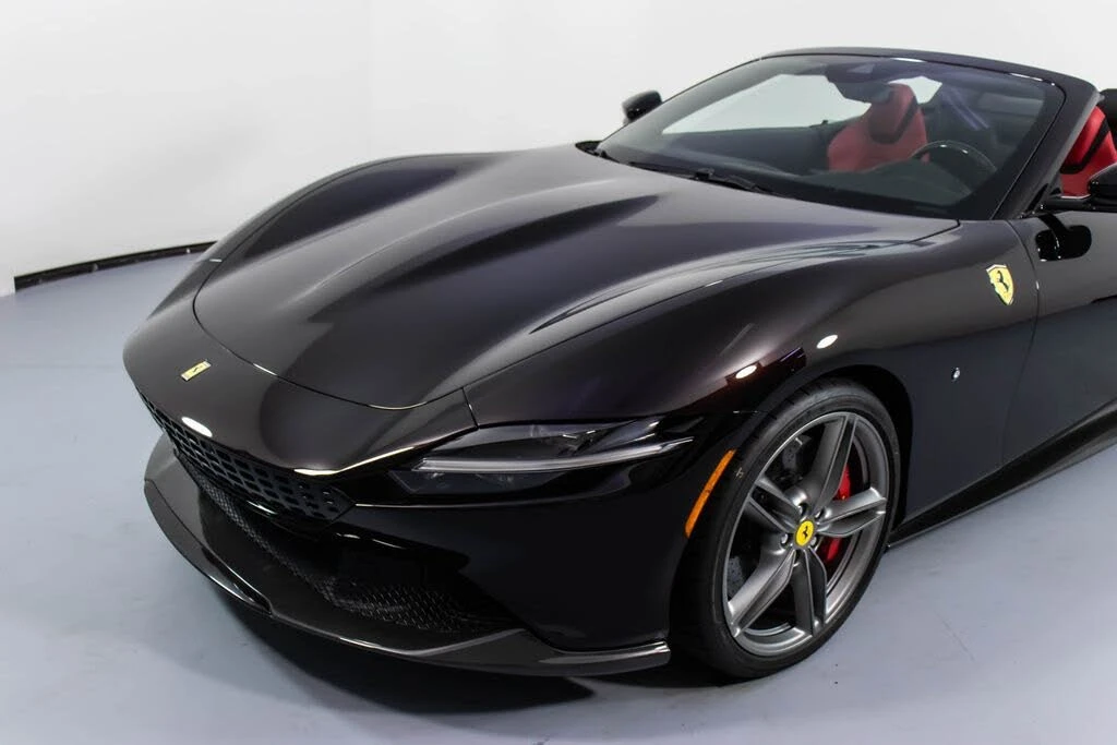 2024 Ferrari Roma Spider - Image 30 of 31