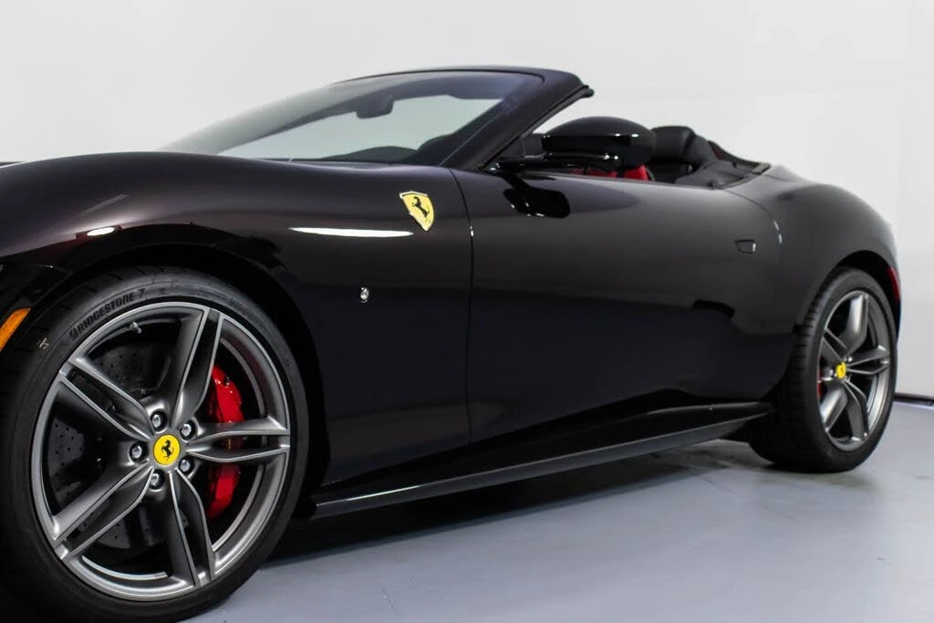 2024 Ferrari Roma Spider - Image 31 of 31