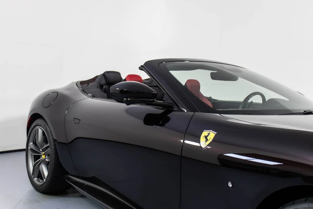 2024 Ferrari Roma Spider - Image 14 of 31