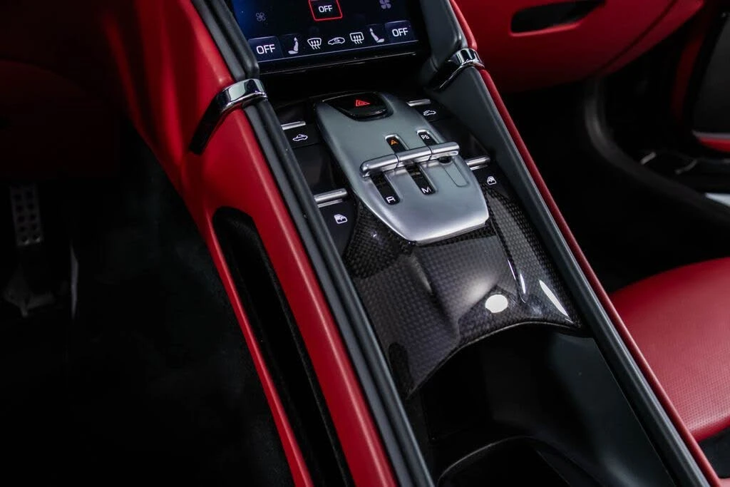 2024 Ferrari Roma Spider - Image 5 of 31