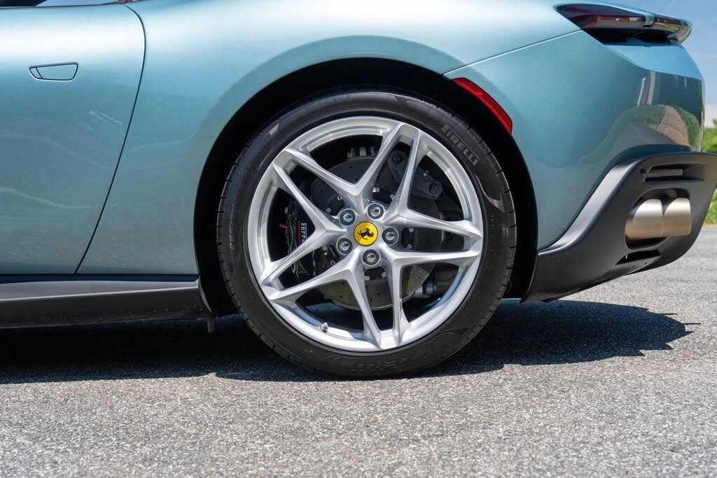 2024 Ferrari Roma Spider - Image 13 of 31