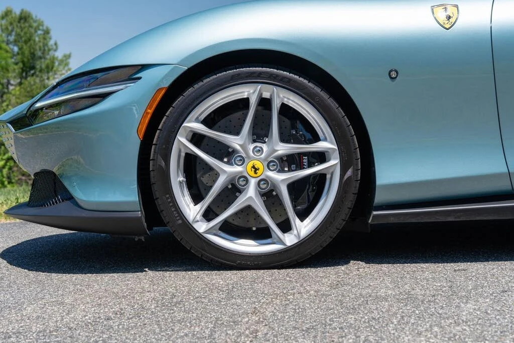 2024 Ferrari Roma Spider - Image 12 of 31