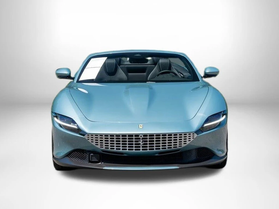2024 Ferrari Roma Spider - Image 7 of 31