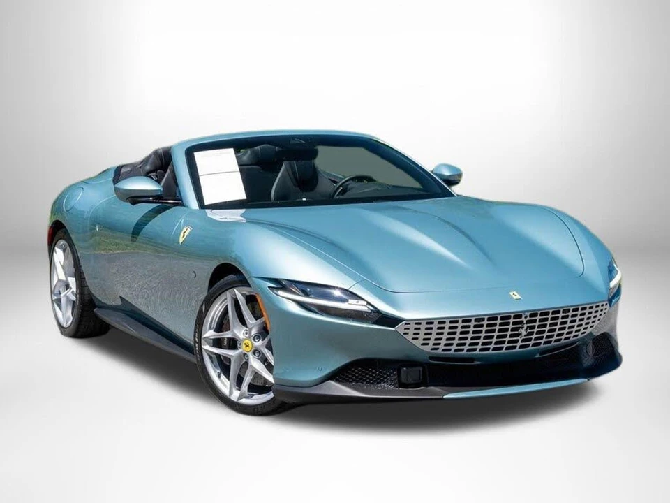 2024 Ferrari Roma Spider - Image 2 of 31