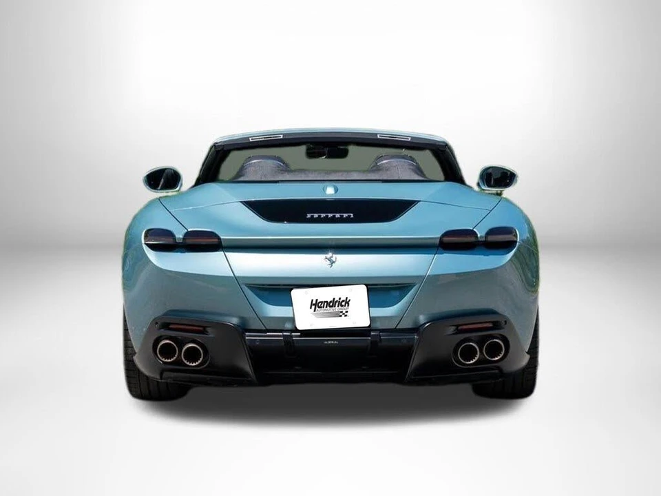 2024 Ferrari Roma Spider - Image 10 of 31