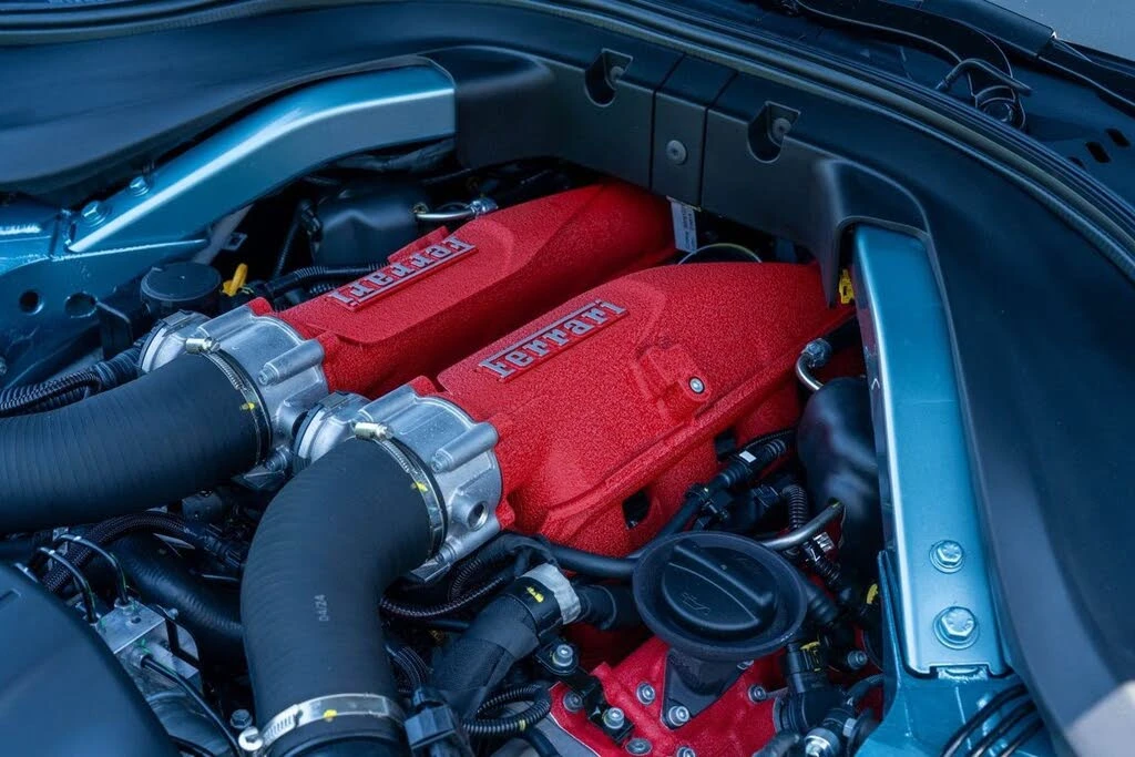 2024 Ferrari Roma Spider - Image 25 of 31