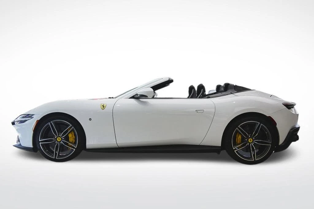 2024 Ferrari Roma Spider - Image 2 of 31