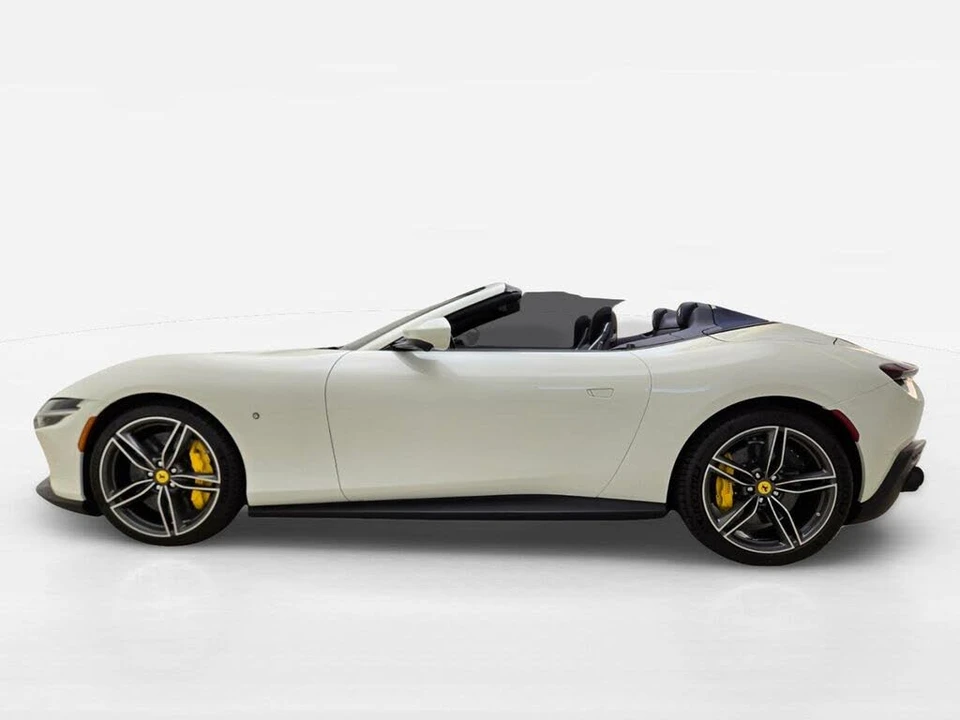 2024 Ferrari Roma Spider - Image 12 of 31