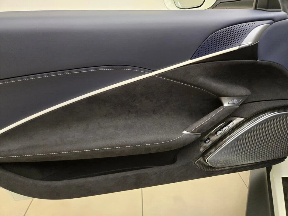 2024 Ferrari Roma Spider - Image 31 of 31