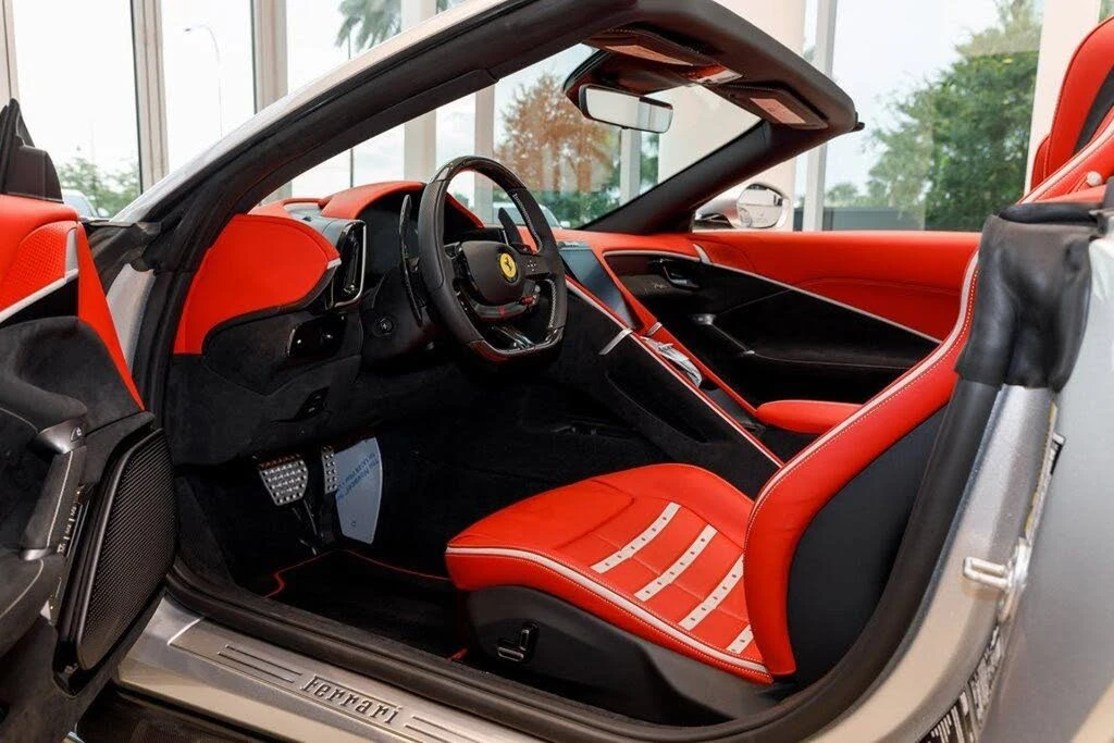 2024 Ferrari Roma Spider - Image 27 of 31