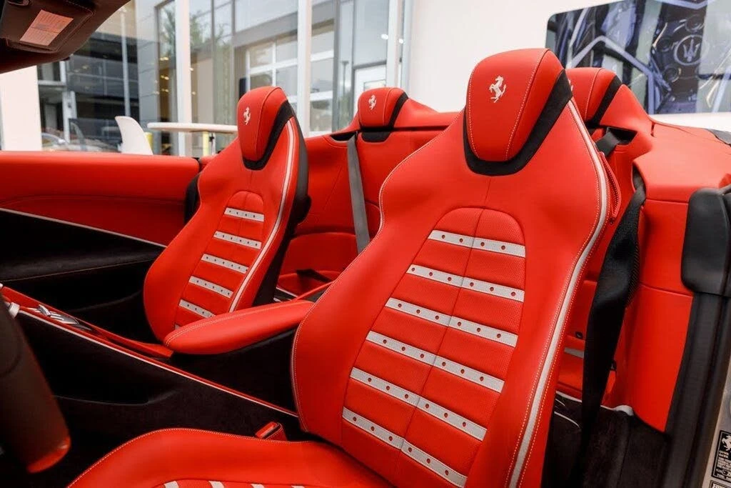 2024 Ferrari Roma Spider - Image 30 of 31
