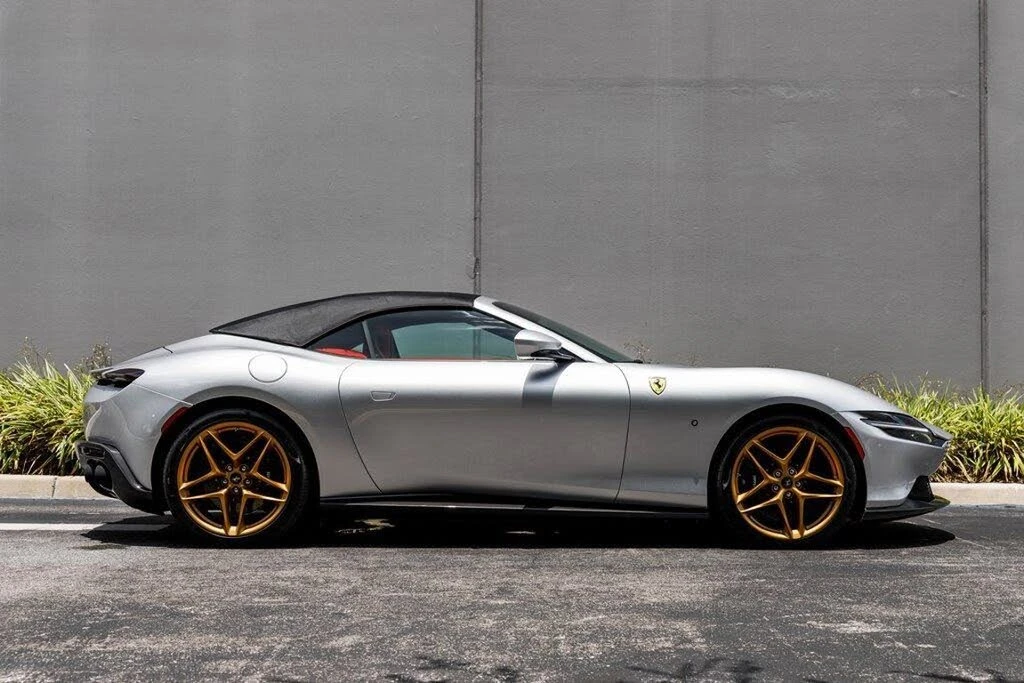 2024 Ferrari Roma Spider - Image 6 of 31
