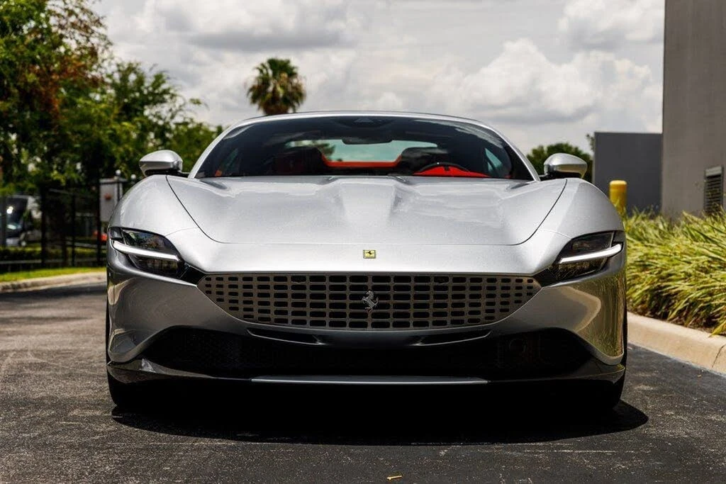2024 Ferrari Roma Spider - Image 17 of 31