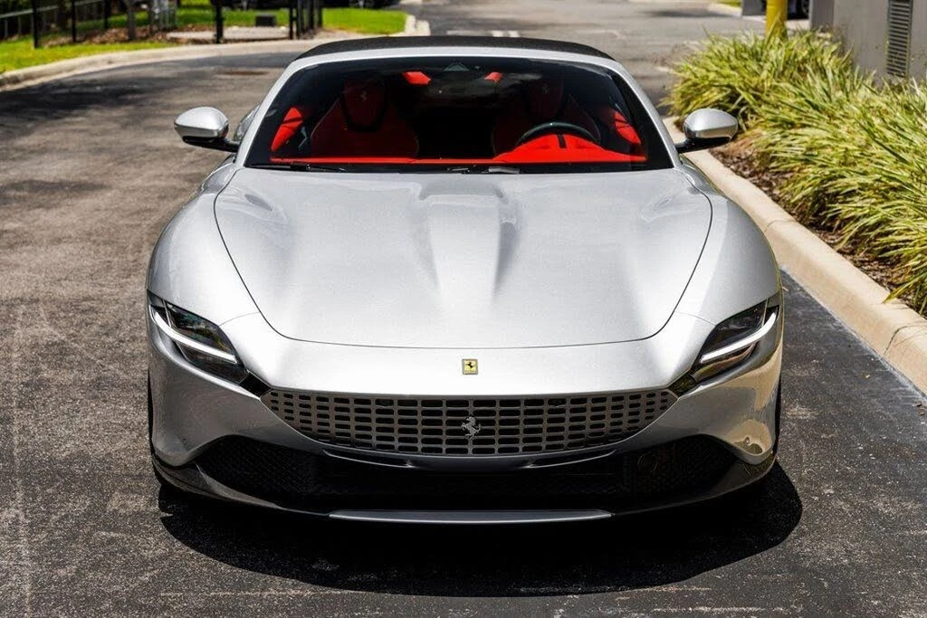 2024 Ferrari Roma Spider - Image 8 of 31