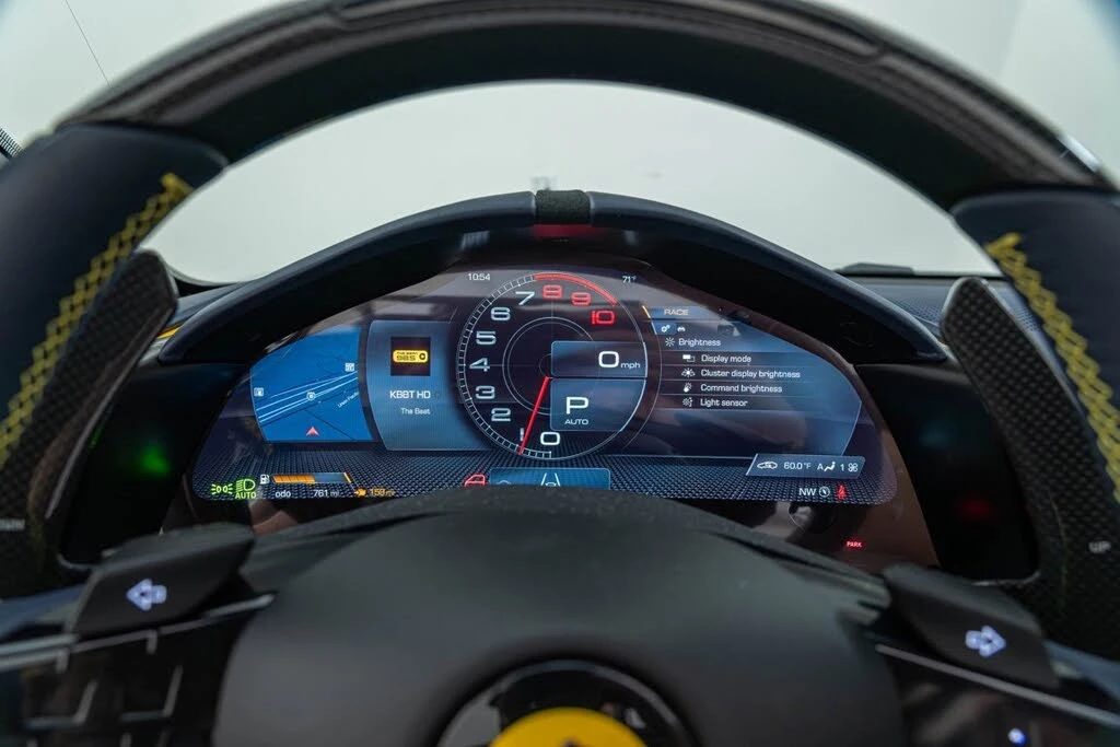2024 Ferrari Roma Spider - Image 25 of 31
