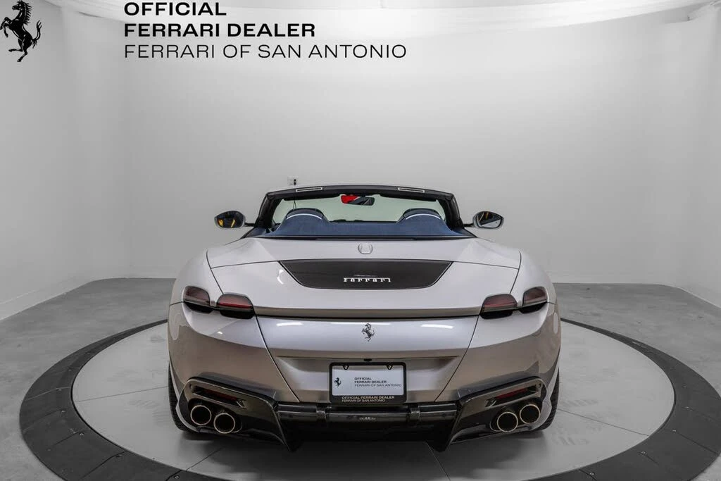 2024 Ferrari Roma Spider - Image 10 of 31