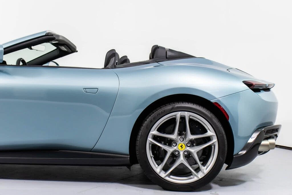 2024 Ferrari Roma Spider - Image 26 of 31