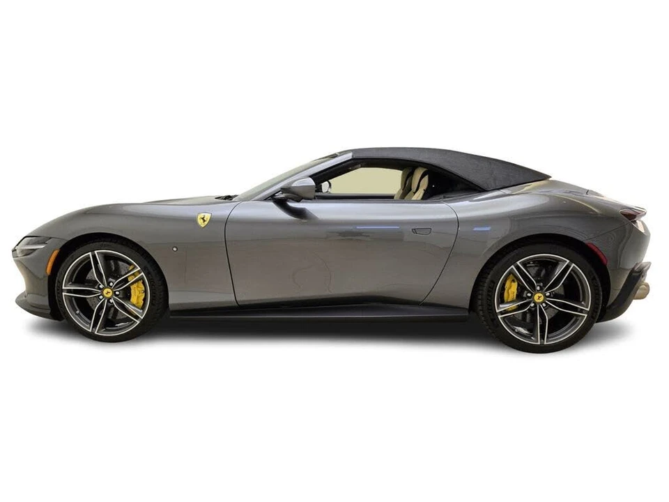 2024 Ferrari Roma Spider - Image 12 of 31