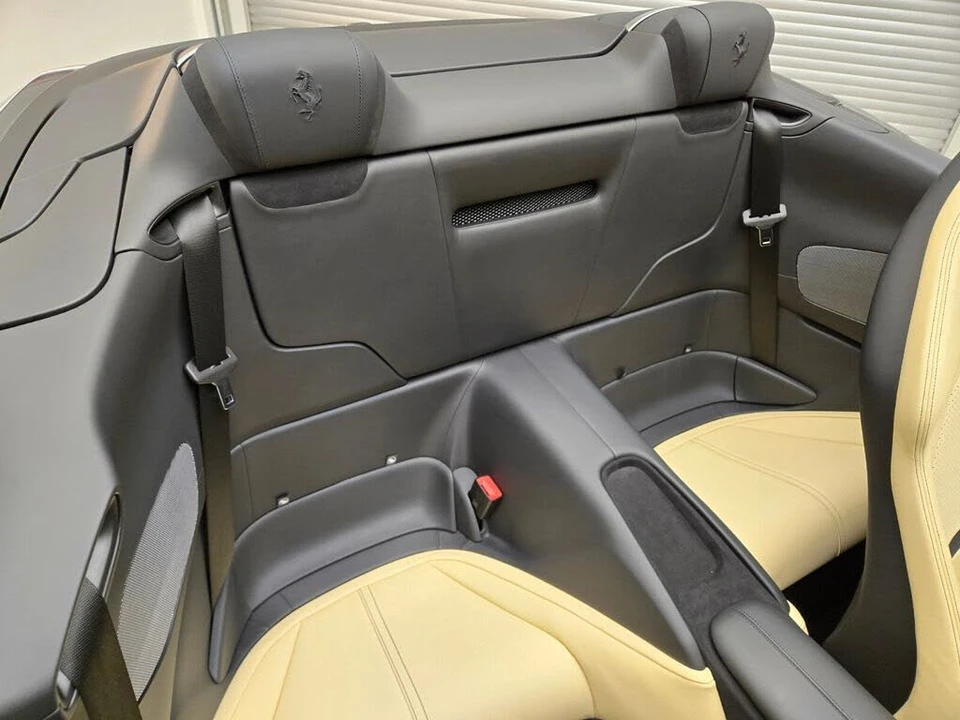 2024 Ferrari Roma Spider - Image 24 of 31