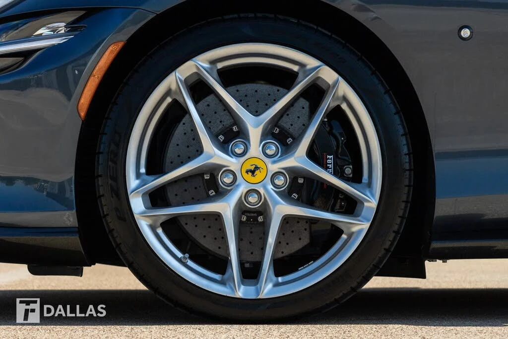 2024 Ferrari Roma Spider - Image 8 of 31