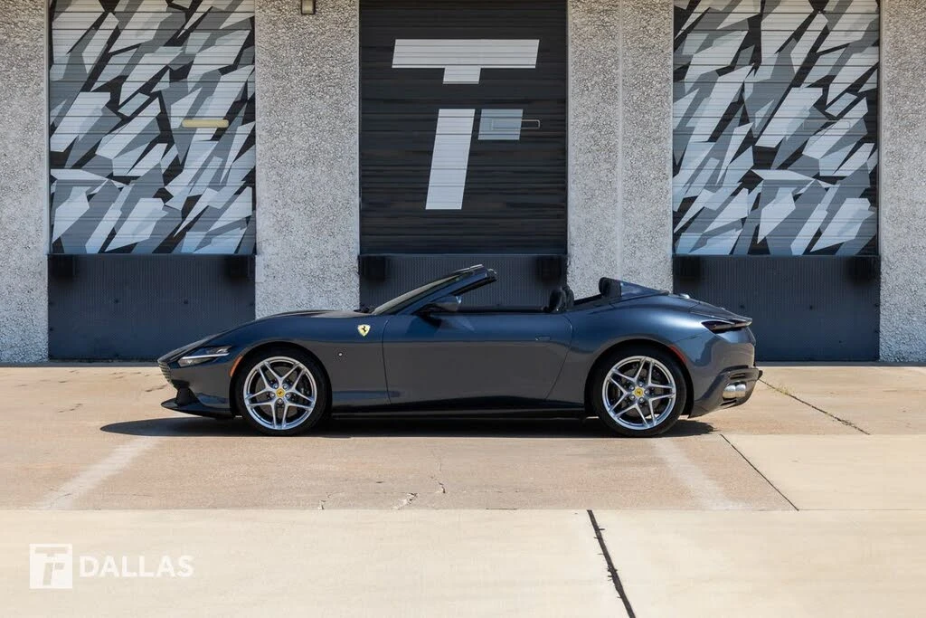 2024 Ferrari Roma Spider - Image 7 of 31
