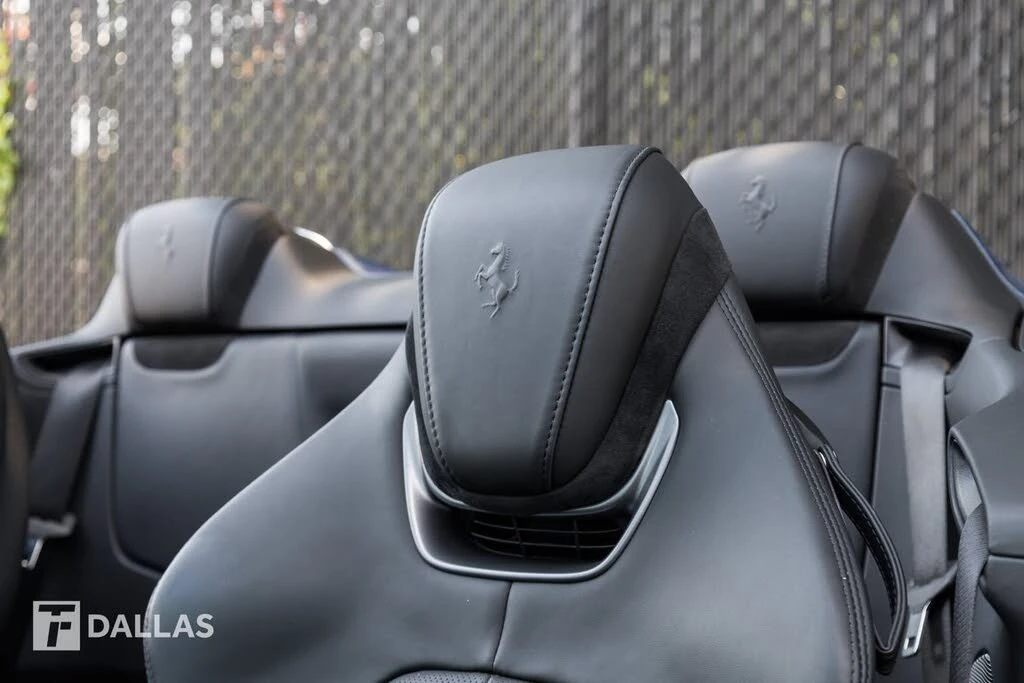 2024 Ferrari Roma Spider - Image 27 of 31