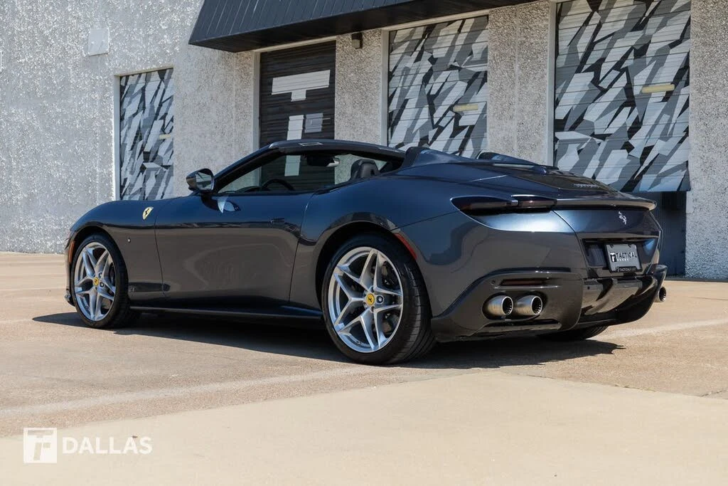 2024 Ferrari Roma Spider - Image 10 of 31