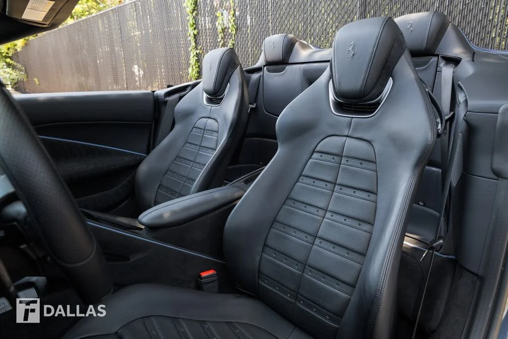 2024 Ferrari Roma Spider - Image 28 of 31