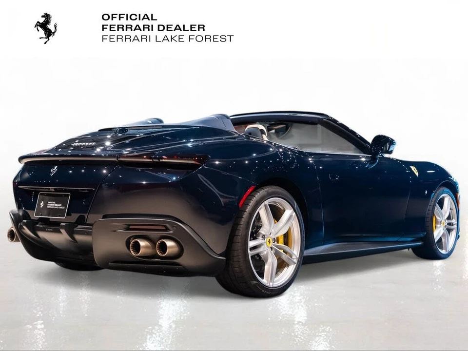 2024 Ferrari Roma Spider - Image 10 of 31