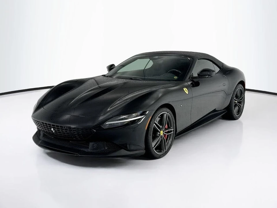 2024 Ferrari Roma Spider - Image 9 of 31