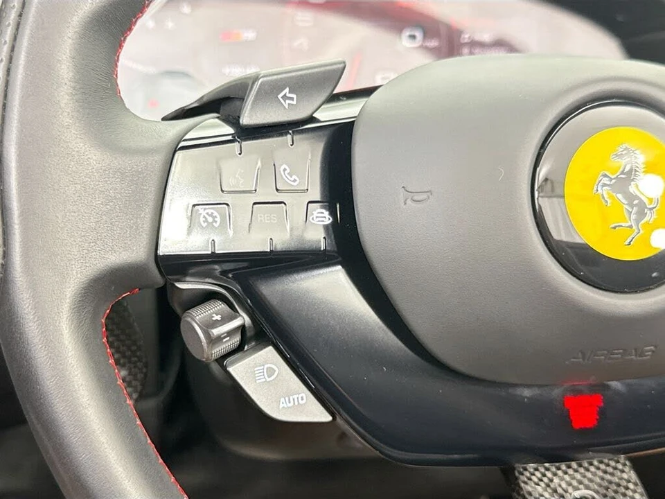 2024 Ferrari Roma Spider - Image 20 of 31