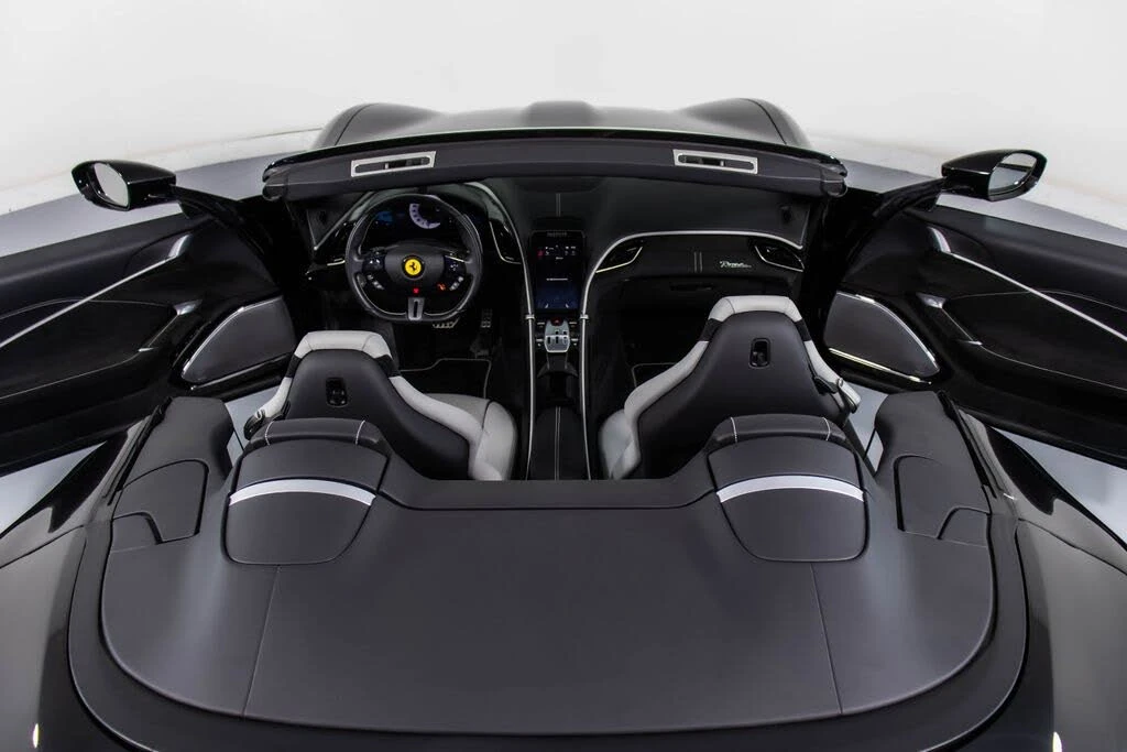 2024 Ferrari Roma Spider - Image 22 of 31