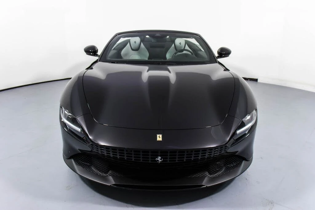 2024 Ferrari Roma Spider - Image 15 of 31