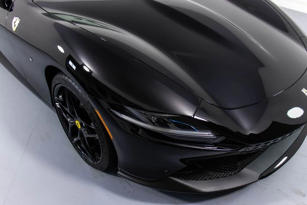 2024 Ferrari Roma Spider - Image 12 of 31