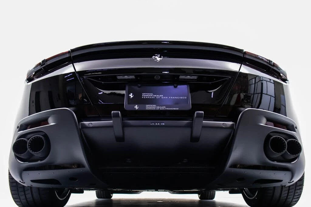 2024 Ferrari Roma Spider - Image 23 of 31