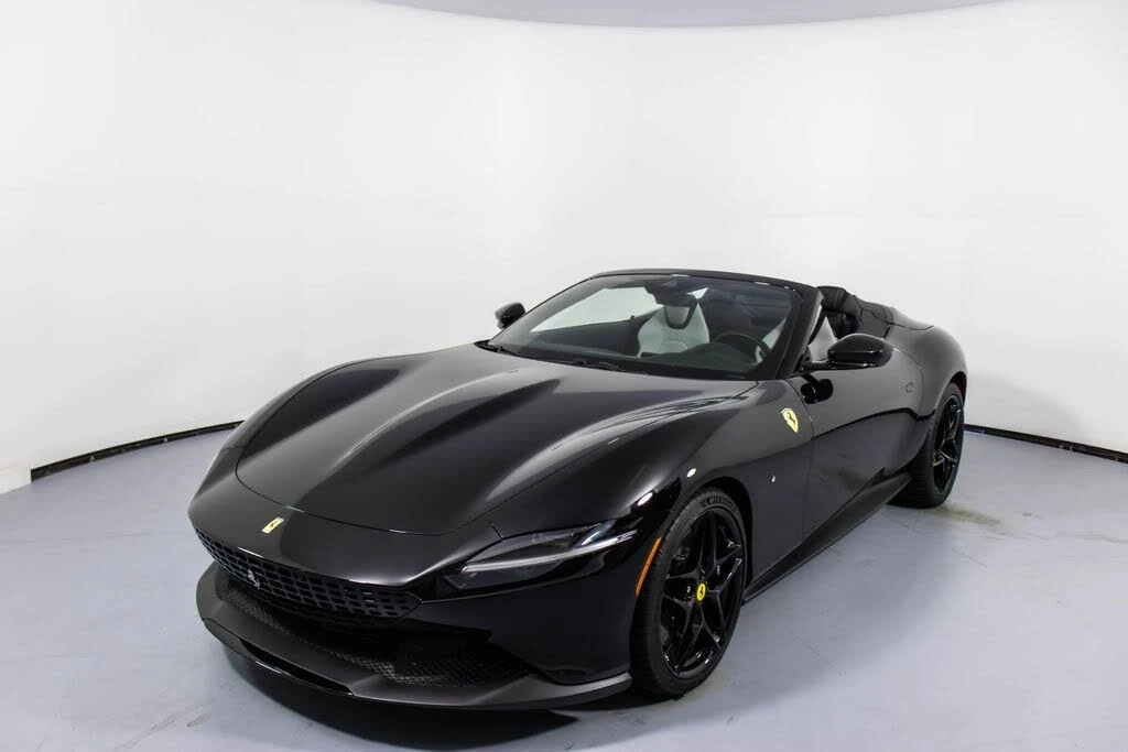2024 Ferrari Roma Spider - Image 10 of 31
