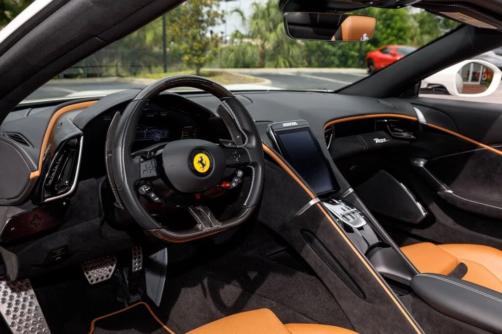 2024 Ferrari Roma Spider - Image 30 of 31