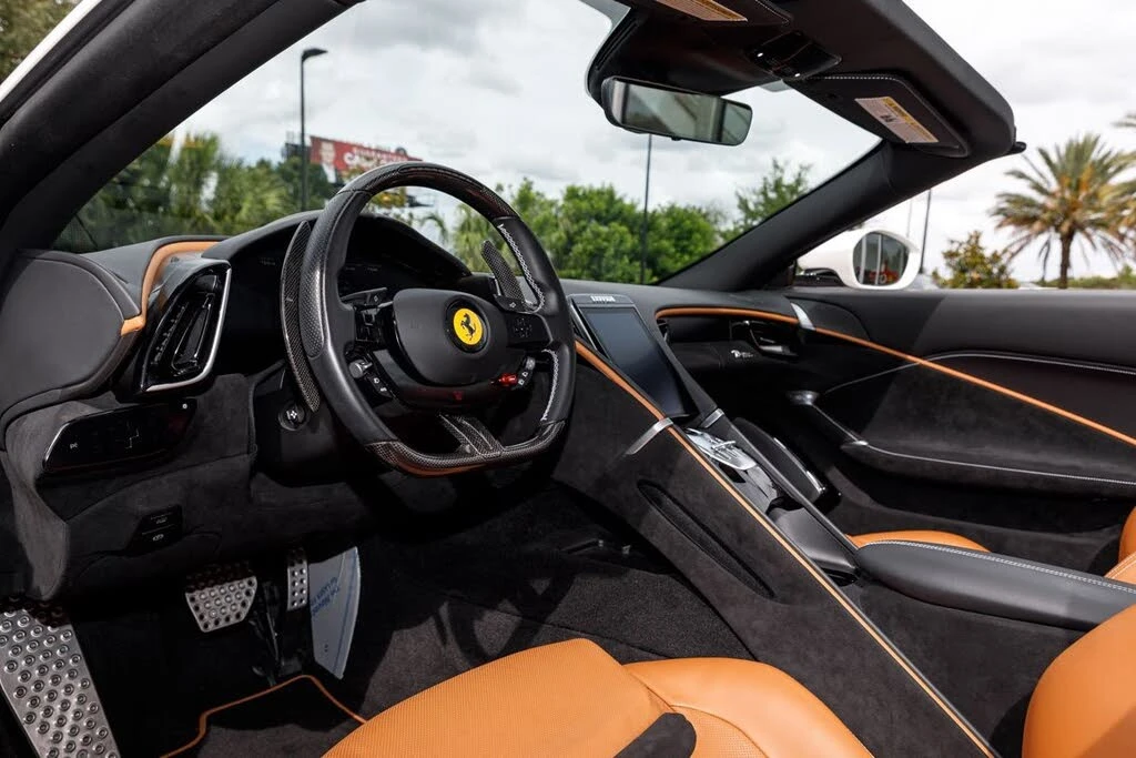 2024 Ferrari Roma Spider - Image 23 of 31