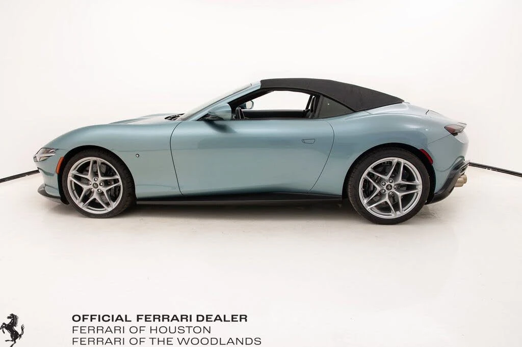 2024 Ferrari Roma Spider - Image 28 of 31