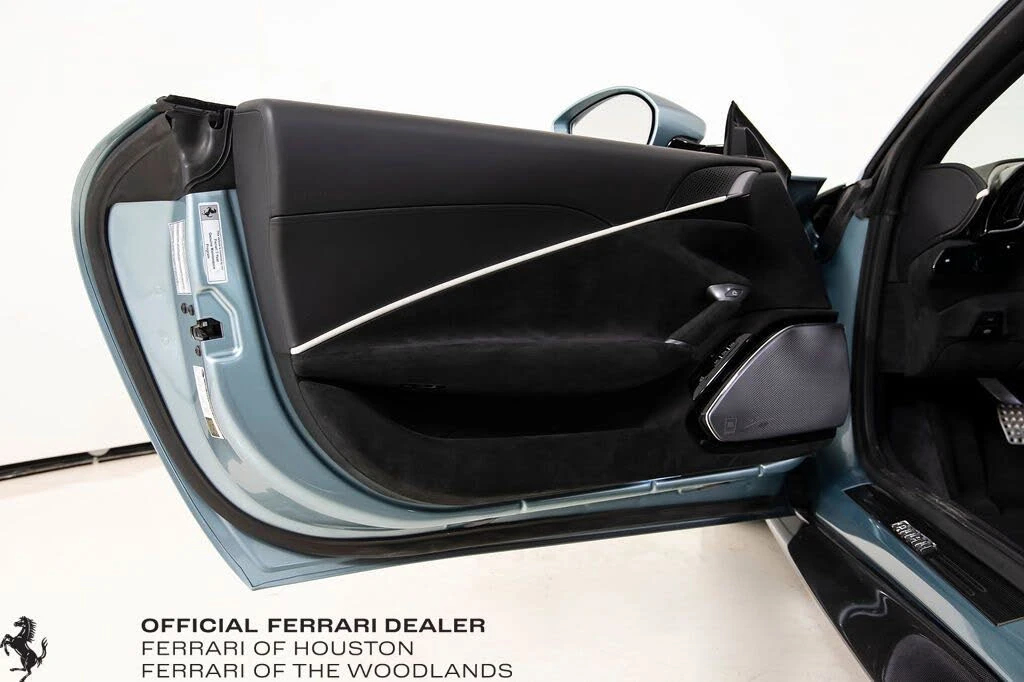 2024 Ferrari Roma Spider - Image 21 of 31