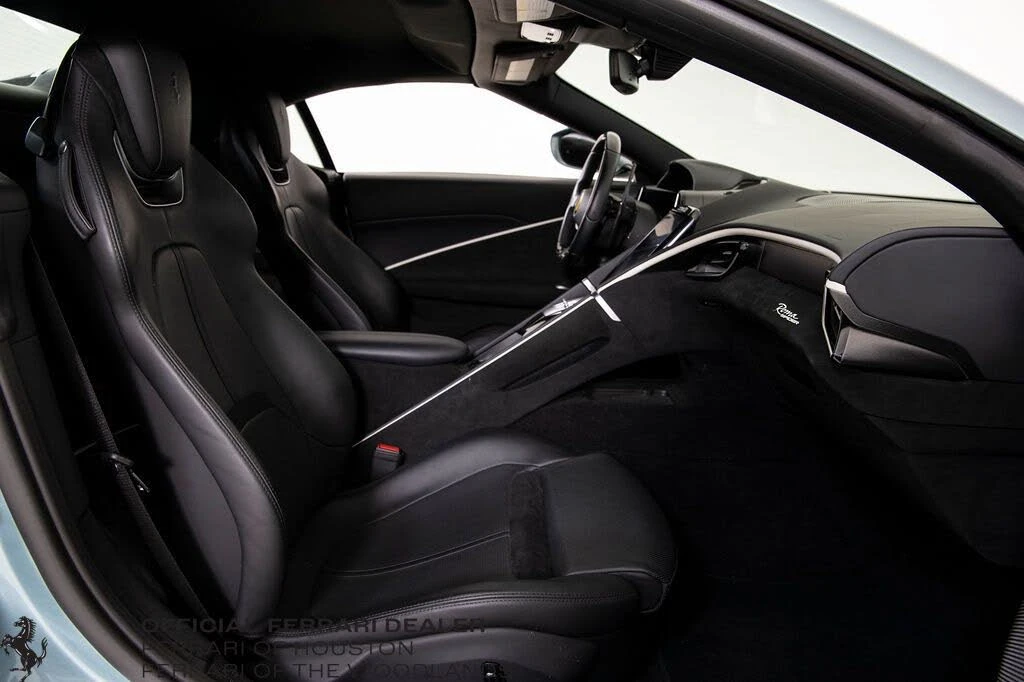 2024 Ferrari Roma Spider - Image 15 of 31