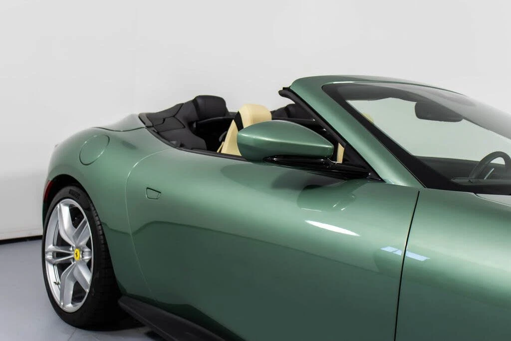 2024 Ferrari Roma Spider - Image 14 of 31