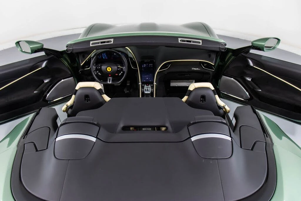 2024 Ferrari Roma Spider - Image 22 of 31