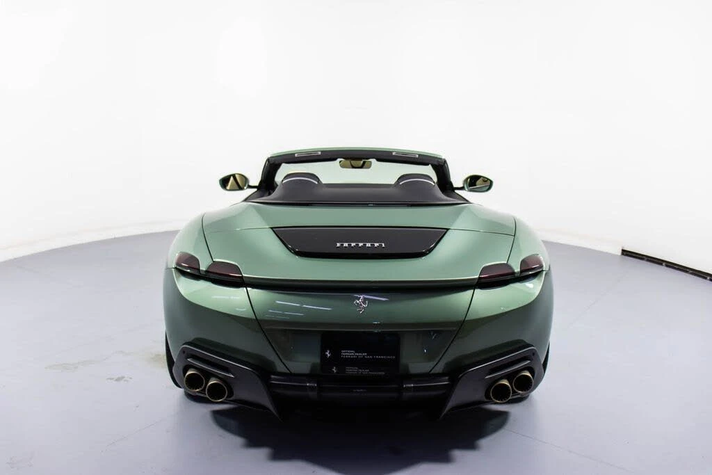 2024 Ferrari Roma Spider - Image 7 of 31