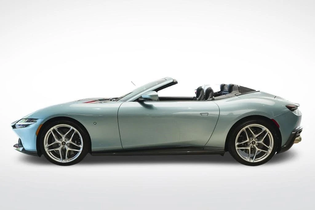 2024 Ferrari Roma Spider - Image 2 of 31