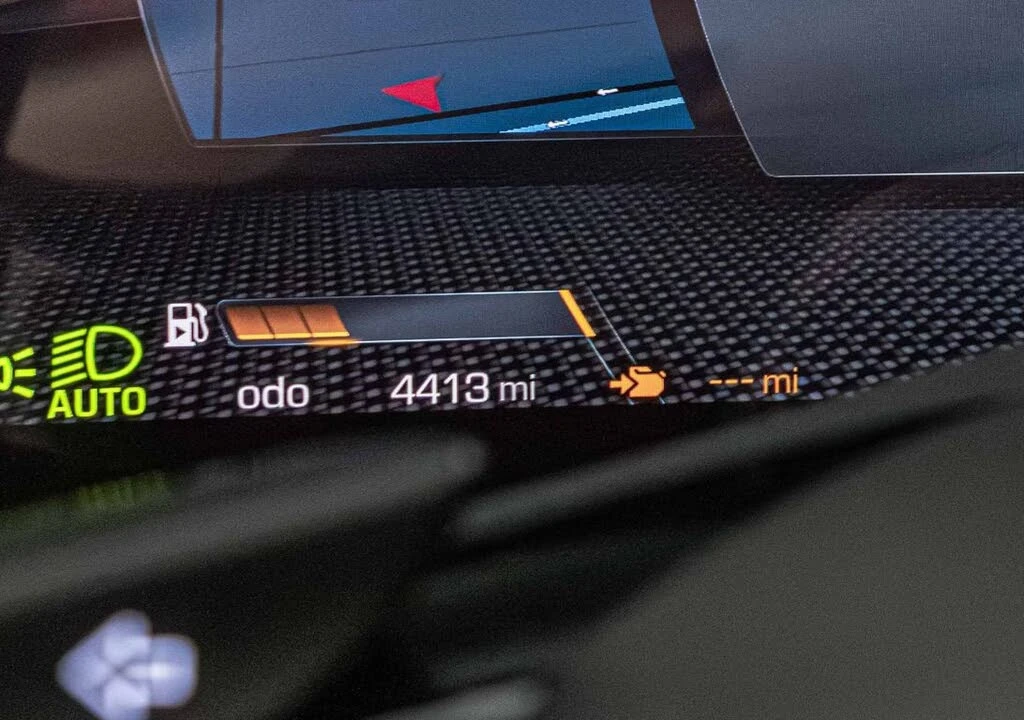 2024 Ferrari Roma Spider - Image 7 of 31